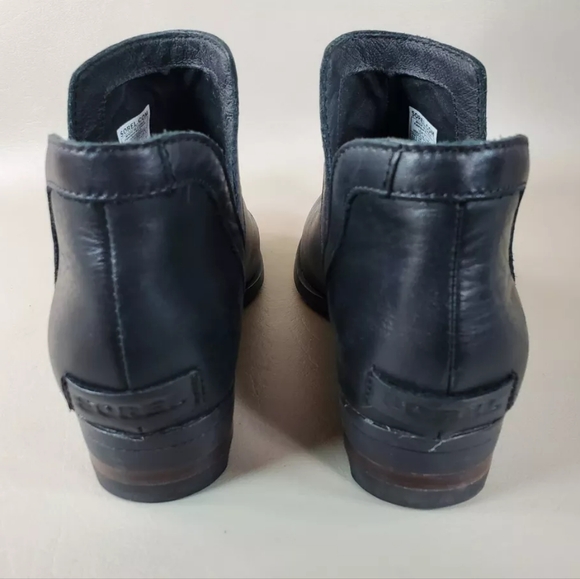 Sorel Boots - Picture 9 of 11